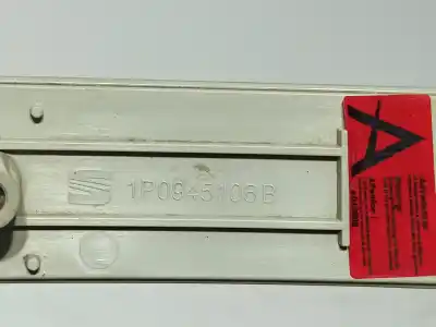 Second-hand car spare part tail lights embellisher for seat leon (1p1) reference oem iam references 1p0945106b   Second-hand car spare part tail lights embellisher for seat leon (1p1) reference oem iam references 1p0945106b