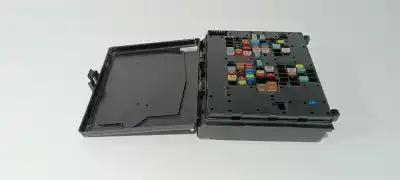 Peça sobressalente para automóvel em segunda mão Caixa De Fusíveis E Relés por FORD FIESTA (CE1) Active Referências OEM IAM 2528131 L1BT14D068HAB L1BT-14D068-HAB