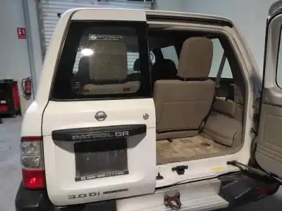 Pezzo di ricambio per auto di seconda mano Porta Posteriore Sinistra per NISSAN PATROL GR (Y61) Básico Riferimenti OEM IAM 90101VB100  K0101VB100