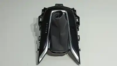 Pezzo di ricambio per auto di seconda mano RIVESTIMENTO DELLA LEVA DEL CAMBIO per TOYOTA COROLLA (E21) Hybrid Active Riferimenti OEM IAM 3597002080C0  