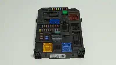 Peça sobressalente para automóvel em segunda mão caixa de fusíveis e relés por peugeot 3008 active referências oem iam 1675483980