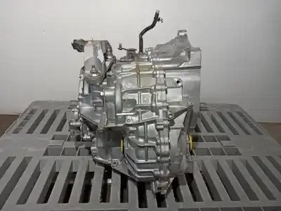 Pezzo di ricambio per auto di seconda mano riduttore per mazda cx-30  riferimenti oem iam cb2703000 e3y003000a 3tn1027559