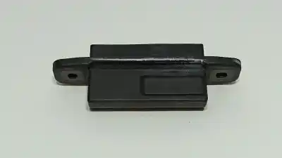 Peça sobressalente para automóvel em segunda mão puxador exterior de mala por toyota yaris hsd city referências oem iam 8484028030