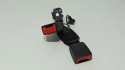 Recambio de automóvil de segunda mano de ENGANCHE CINTURON para AUDI A4 AVANT (8W5) básico referencias OEM IAM 8W0857739D  