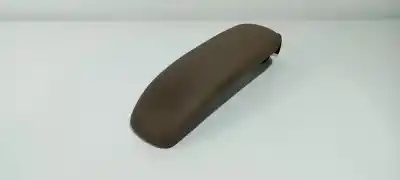 Recambio de automóvil de segunda mano de APOYABRAZOS CENTRAL para CITROEN C4 CACTUS Feel referencias OEM IAM 98062461BP  