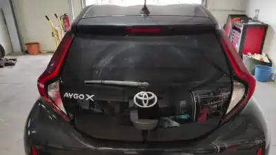 Автозапчастина б/у загальні двері для toyota aygo x (_b7_) 1.0 vvt-i (kgb70) посилання на oem iam 670050h030  681050h280
