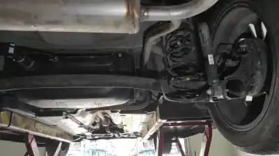 Автозапчастина б/у задня вісь для toyota aygo x (_b7_) 1.0 vvt-i (kgb70) посилання на oem iam 421100h040  