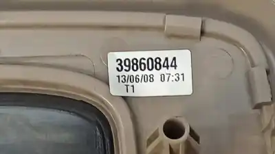 Second-hand car spare part interior light for volvo c30 (533) 1.6 d oem iam references 39823165  