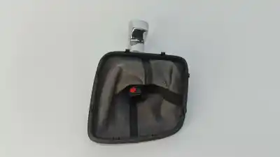 Peça sobressalente para automóvel em segunda mão forra da alavanca de velocidades por kia cee´d (jd) 1.6 crdi 136 referências oem iam 84645a2000  