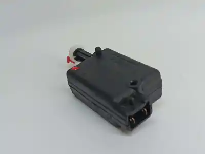 Peça sobressalente para automóvel em segunda mão motor tampa externa de combustível por dacia sandero stepway comfort referências oem iam 7700712901  