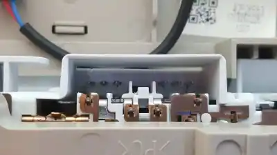 Автозапчастина б/у внутрішне світло для opel mokka color edition посилання на oem iam 42424660 13496811 42526553