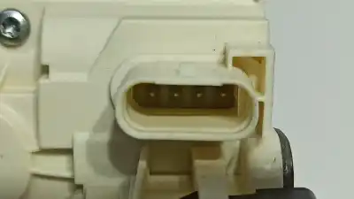 Автозапчасти б/у замок передней правой двери за jeep compass ii 4xe sport 13 gse t4 ссылки oem iam 52139900  40126025-011