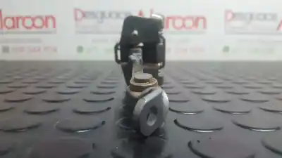 Peça sobressalente para automóvel em segunda mão esticador de porta por dacia duster laureate 4x2 referências oem iam 804305879r  