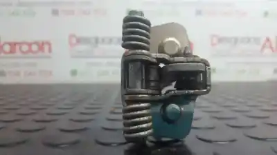 Peça sobressalente para automóvel em segunda mão esticador de porta por dacia duster laureate 4x2 referências oem iam 804305879r  