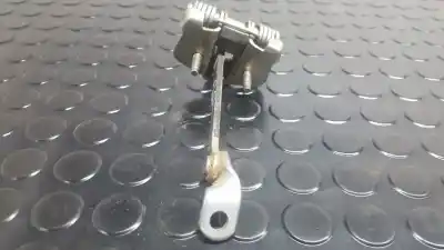 Peça sobressalente para automóvel em segunda mão esticador de porta por dacia duster laureate 4x2 referências oem iam 804305879r  