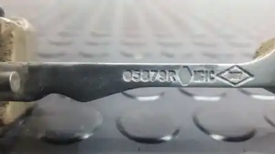 Peça sobressalente para automóvel em segunda mão esticador de porta por dacia duster laureate 4x2 referências oem iam 804305879r  