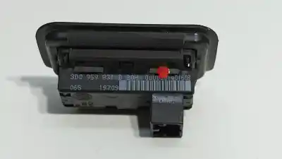 Second-hand car spare part tailgate button for audi a8 (4e2) 3.2 oem iam references 3d0959831d  3d0959831d20h