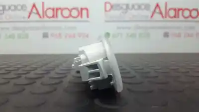 Second-hand car spare part interior light for renault twingo dynamique oem iam references 8200074862  