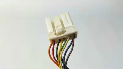 Piesă de schimb auto la mâna a doua buton reglaj oglinzi pentru ssangyong rodius xdi referințe oem iam 8530021000 8530121100 8530021100 / 8530121000