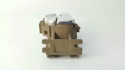 Автозапчастина б/у ліва передня внутрішня ручка для ssangyong rodius xdi посилання на oem iam 7241021002oaf  