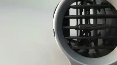 Автозапчастина б/у аератор для renault koleos dynamique pack2 посилання на oem iam 68751jy00b  68751jy00a