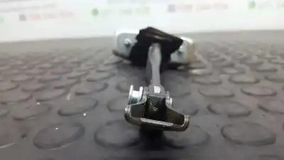 Second-hand car spare part door stop for lexus rx 400h oem iam references 6864048020  