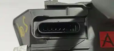 Автозапчастина б/у замок передній праві двері для land rover range rover evoque  посилання на oem iam lr070436 gx6a21812gb k8d2203a28jd