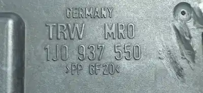 Peça sobressalente para automóvel em segunda mão caixa de fusíveis e relés por seat leon (1m1) signo referências oem iam 1j0937617d  1j0937550