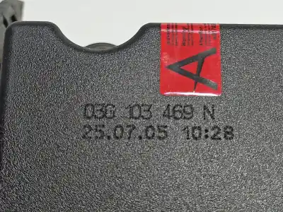 Peça sobressalente para automóvel em segunda mão tampa de válvulas por seat leon (1p1) reference referências oem iam 03g103469r  03g103469n