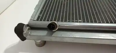 Peça sobressalente para automóvel em segunda mão radiador de água por renault clio iii authentique referências oem iam 8200688390  