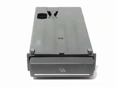 Автозапчасти б/у бардачок за AUDI A3 (8P) 2.0 TDI Limited Edition (103kW) ссылки OEM IAM 8P0941561E 8P0941561E5PR 8P0941561