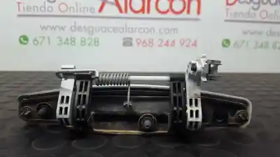 Second-hand car spare part exterior right rear door handle for dacia duster laureate 4x2 oem iam references 806061345r  806068948r