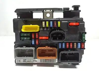 Pezzo di ricambio per auto di seconda mano scatola relè/fusibili per citroen c3 collection riferimenti oem iam 6500hv  9667199780