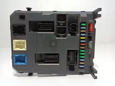 Peça sobressalente para automóvel em segunda mão caixa de fusíveis e relés por citroen c3 collection referências oem iam 6580yj 6580yk / 9666952280 657077