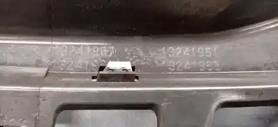 Автозапчастина б/у ПЕРЕДНЯ РЕШІТА для OPEL ASTRA H BERLINA  Посилання на OEM IAM 13241967 13241967 13241967