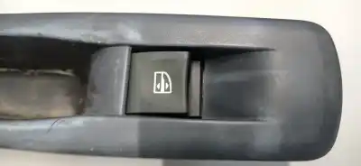 Peça sobressalente para automóvel em segunda mão botão / interruptor elevador vidro traseiro esquerdo por renault fluence expression referências oem iam 829500004r  829500004r