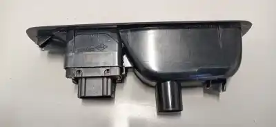 Peça sobressalente para automóvel em segunda mão BOTÃO / INTERRUPTOR ELEVADOR VIDRO TRASEIRO ESQUERDO por RENAULT FLUENCE  Referências OEM IAM 829500004R  829500004R