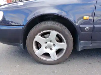 Pezzo di ricambio per auto di seconda mano set di cerchione in lega per audi a6 c4 (4a2) 2.5 tdi riferimenti oem iam   