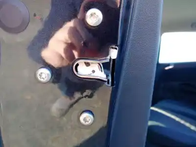 Pezzo di ricambio per auto di seconda mano serratura porta posteriore sinistra per opel corsa d color edition riferimenti oem iam 