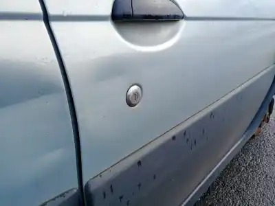 Автозапчасти б/у дверь передняя правая за renault scenic (ja..) 1.9 dci century 102 cv / 75 kw ссылки oem iam 