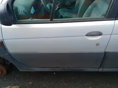 Автозапчасти б/у левая передняя дверь за renault scenic (ja..) 1.9 dci century 102 cv / 75 kw ссылки oem iam   