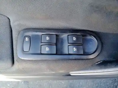 Pièce détachée automobile d'occasion COMMANDE DE LÈVE VITRE AVANT GAUCHE pour RENAULT MEGANE II COUPE  Références OEM IAM   