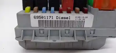 Gebrauchtes Autoersatzteil  zum IVECO DAILY CONFIG. PAQUETERÍA  OEM-IAM-Referenzen 69501171  69501171