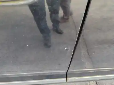 Автозапчасти б/у левая передняя дверь за ssangyong rodius xdi ссылки oem iam 