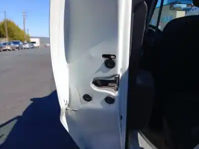 Second-hand car spare part rear left door lock for dacia sandero ambiance oem iam references 