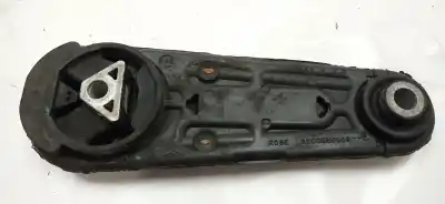 Second-hand car spare part rear engine support for renault clio iii pack authentique oem iam references 8200338385  8200338385