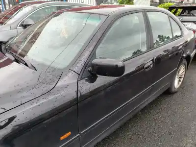 Peça sobressalente para automóvel em segunda mão porta da frente esquerda por bmw serie 5 berlina (e39) 530d referências oem iam 