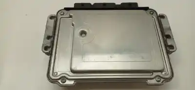 Pezzo di ricambio per auto di seconda mano Centralina Motore per RENAULT MEGANE II BERLINA 3P Confort Dynamique 131 CV / 96 KW Riferimenti OEM IAM 0281012589 0281012589 8200527725