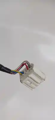 Peça sobressalente para automóvel em segunda mão espelho retrovisor esquerdo por toyota auris active referências oem iam   