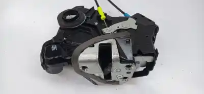 Peça sobressalente para automóvel em segunda mão fechadura da porta dianteira esquerda por toyota auris active referências oem iam   